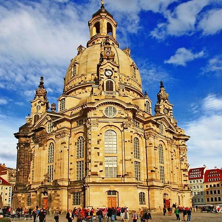 Schones Zimmer Naher Bahnhof Neustadt Dresden Zentral Wlan エクステリア 写真